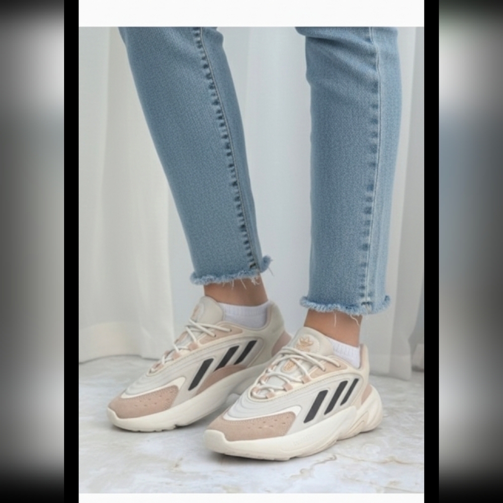 Adidas White Casual LifeStyle Shoe Sneaker Woman's Size 6